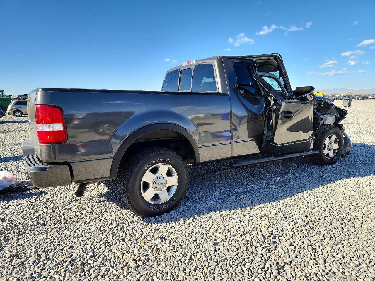 2004 Ford F150 - Фото 3