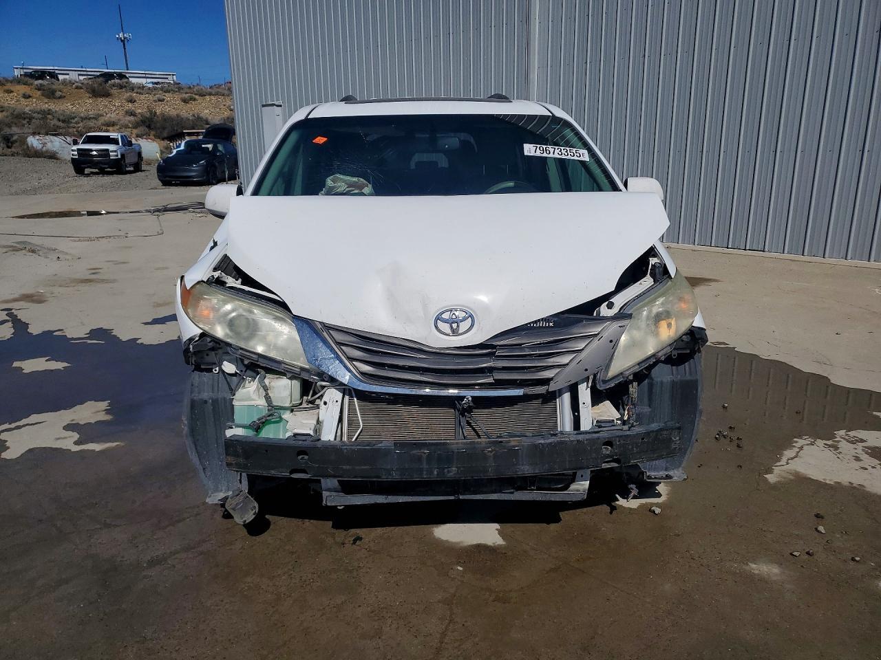 2011 Toyota Sienna Xle 8-Passenger - Image 5