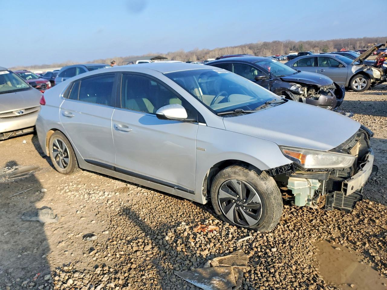 2017 Hyundai Ioniq Hybrid Sel - Фото 4