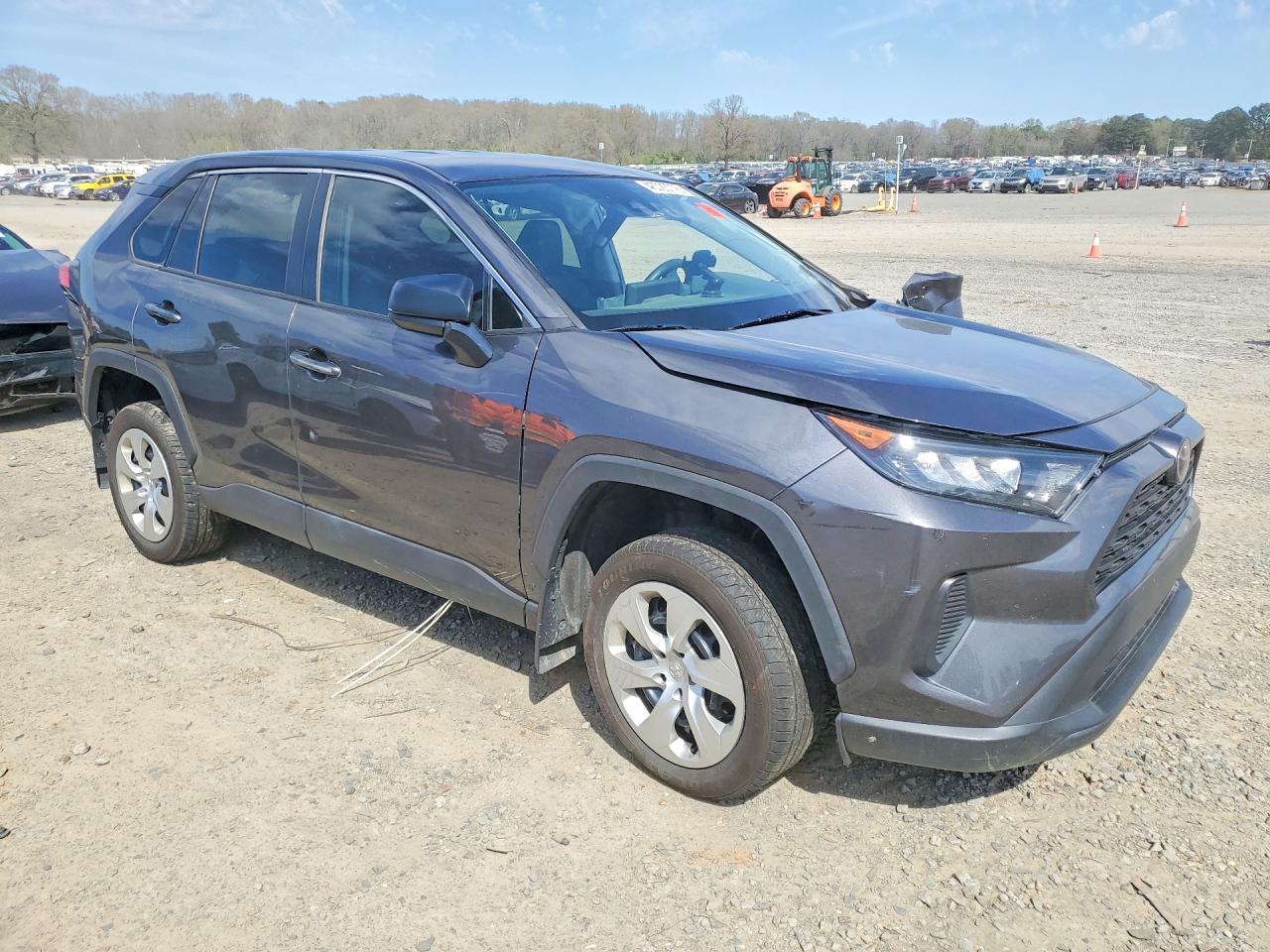 2022 Toyota Rav4 Le - Image 4