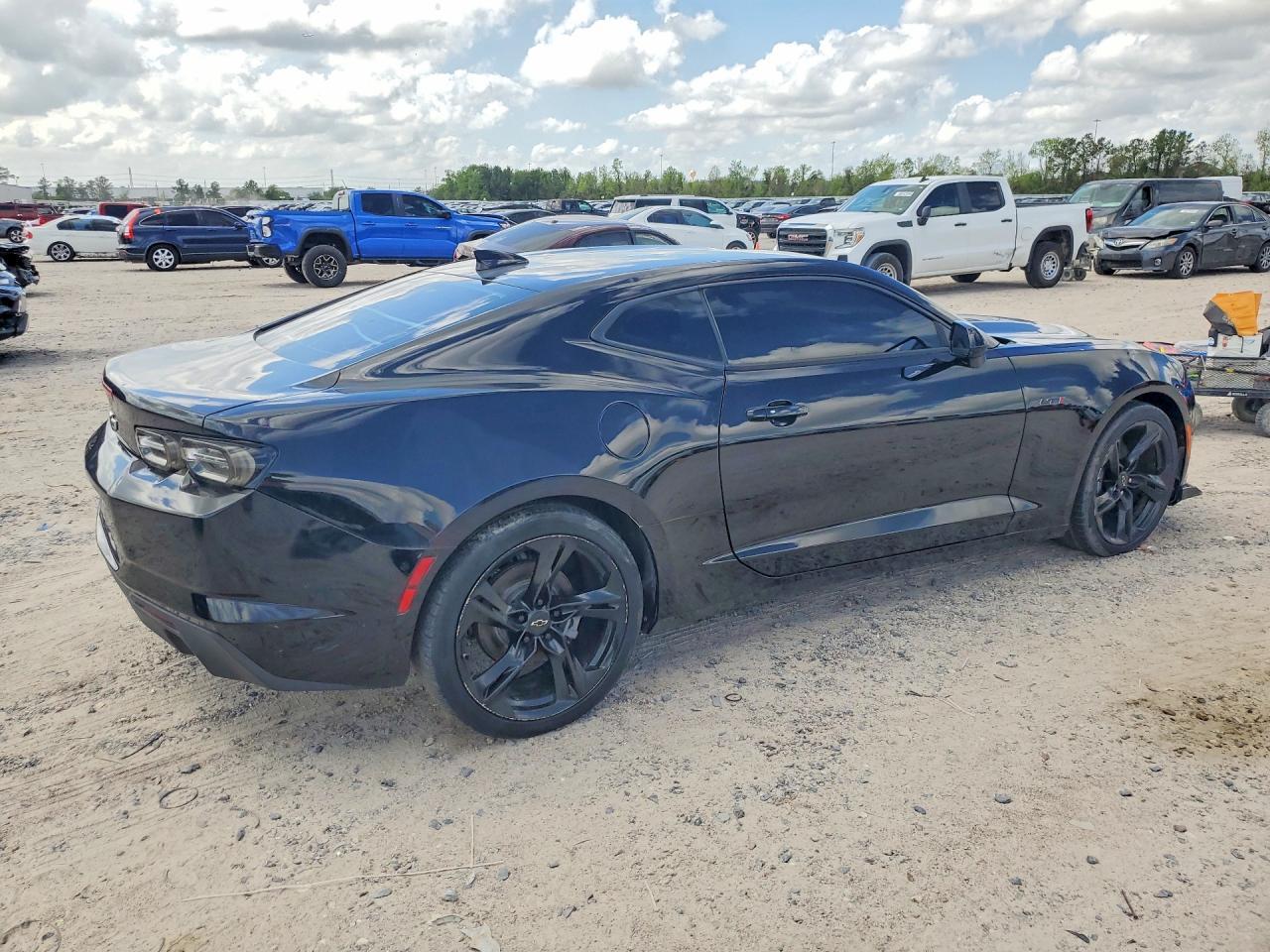2022 Chevrolet Camaro Lt1 - Фото 3