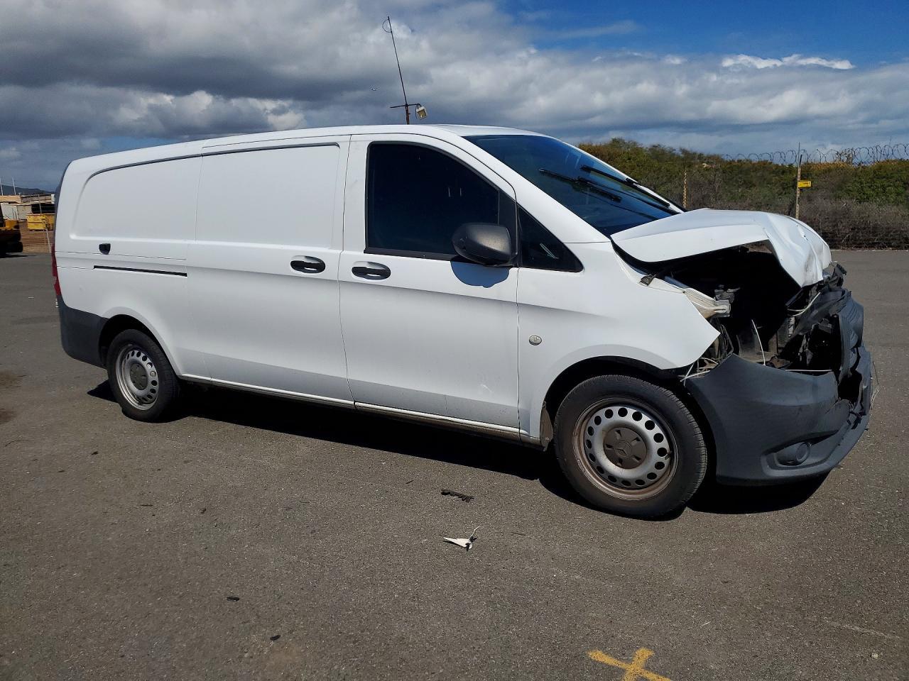 2020 Mercedes Benz Metris Delivery Van - Фото 4