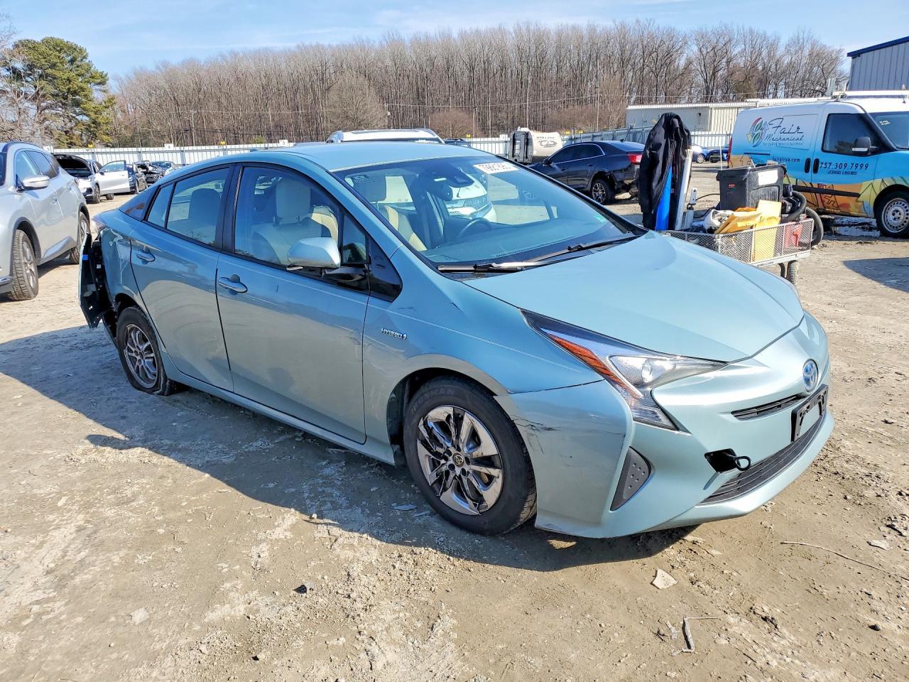 2017 Toyota Prius Four - Фото 4