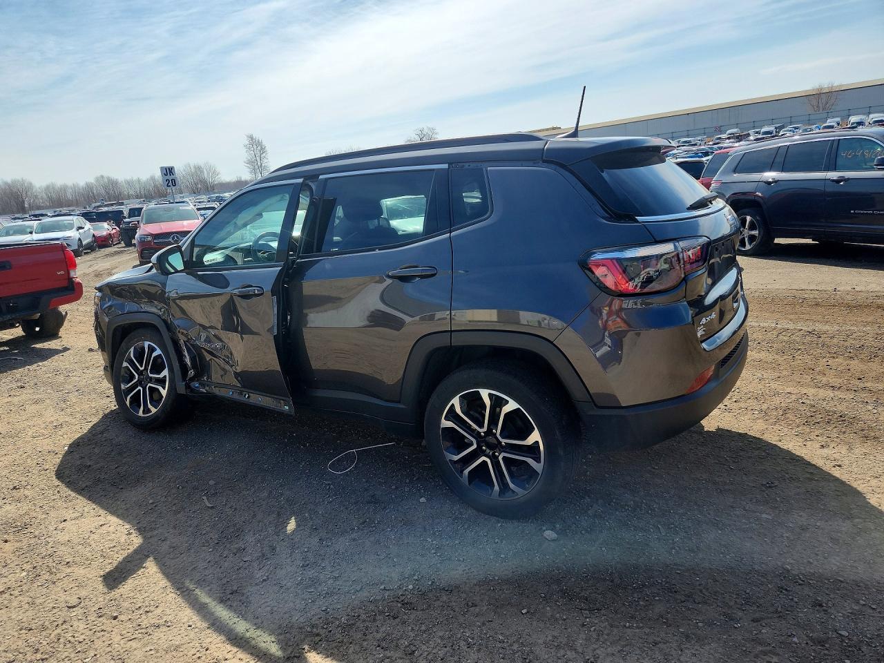 2022 Jeep Compass Limited - Фото 2