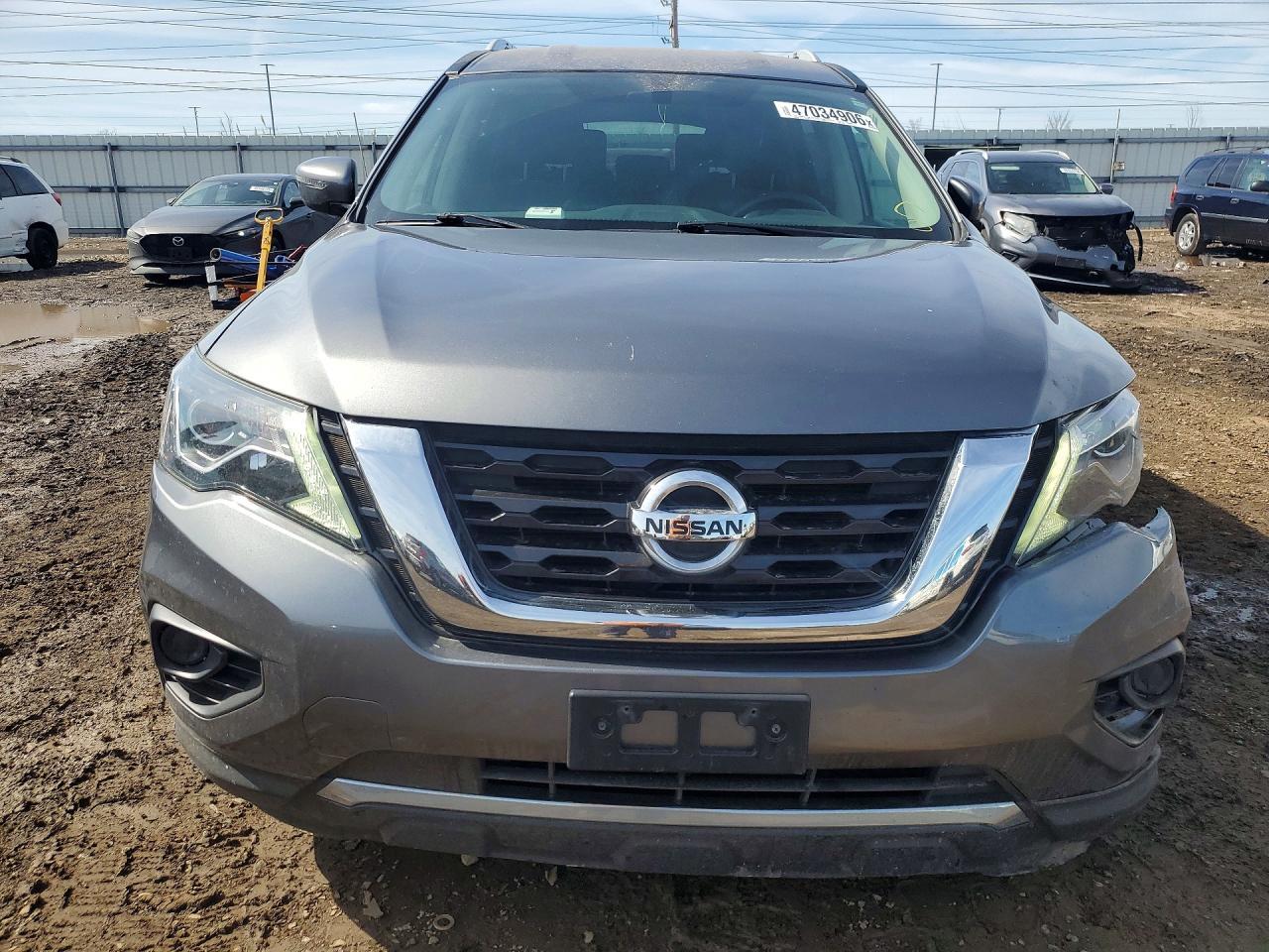 2019 Nissan Pathfinder S - Image 5