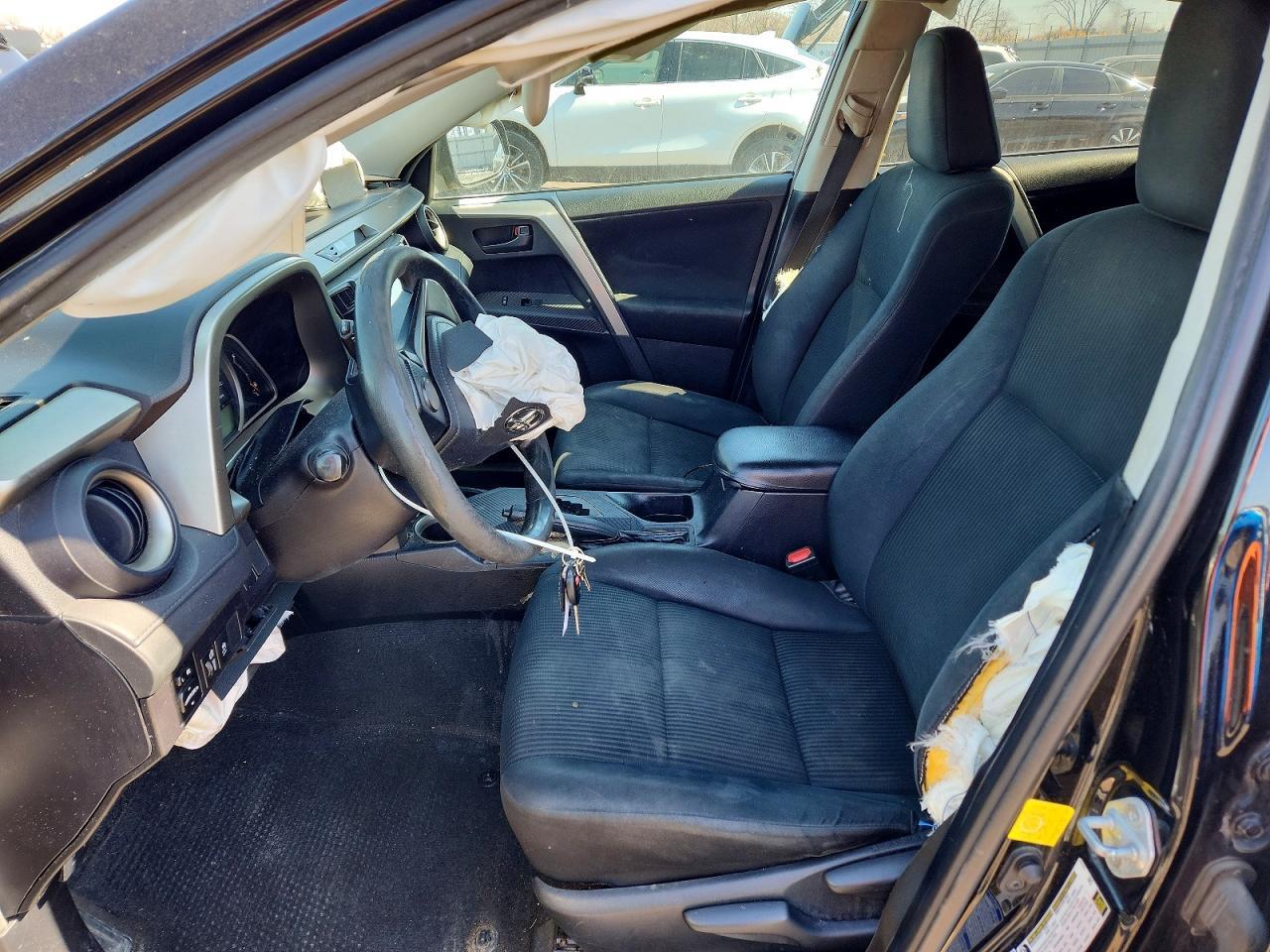 2015 Toyota Rav4 Le - Image 7