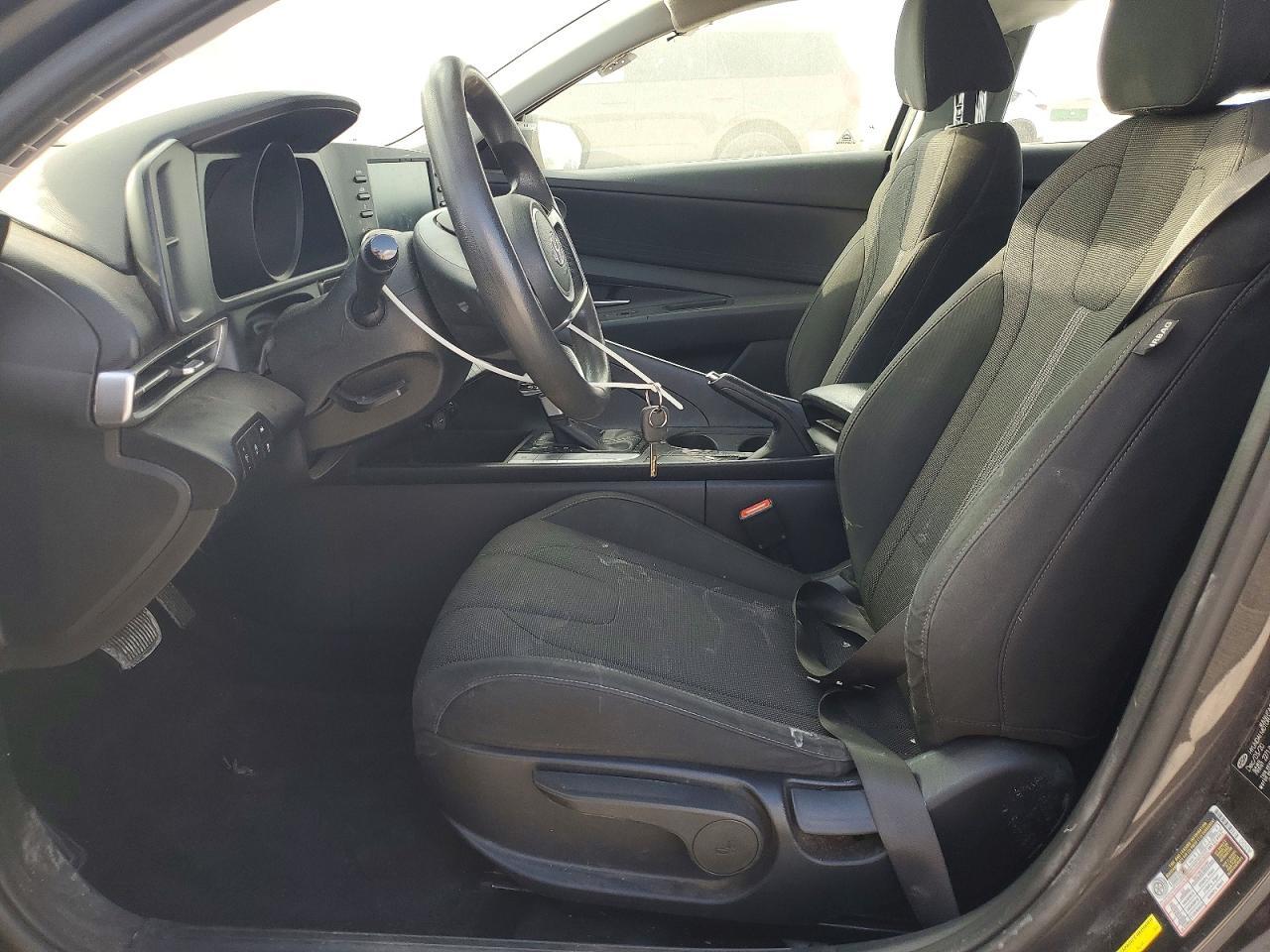 2021 Hyundai Elantra Se - Фото 7