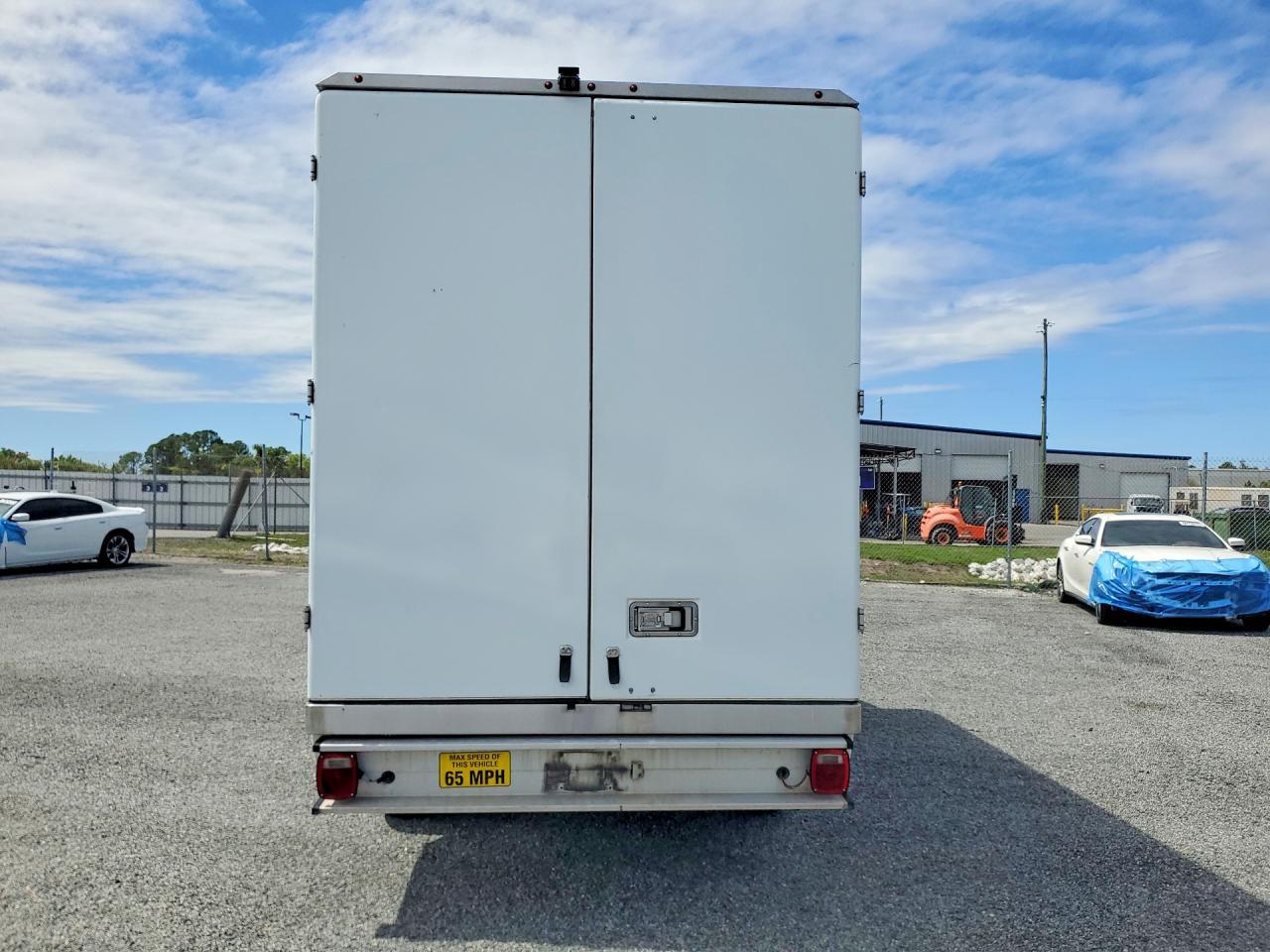 2020 Ford Transit Refrigerated Box Truck - Фото 6