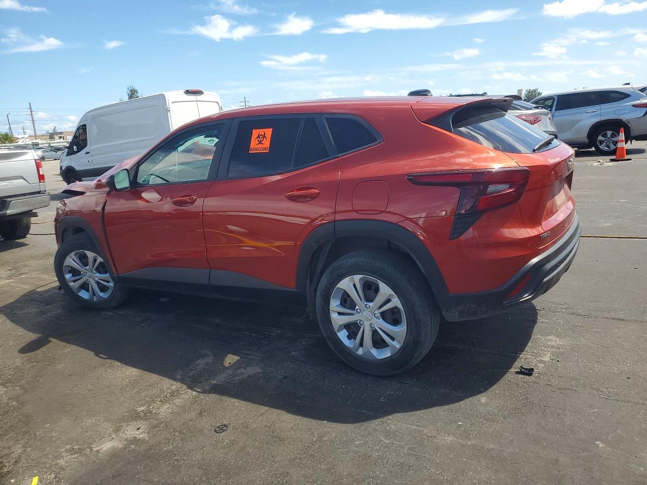 2024 Chevrolet Trax Ls - Image 2