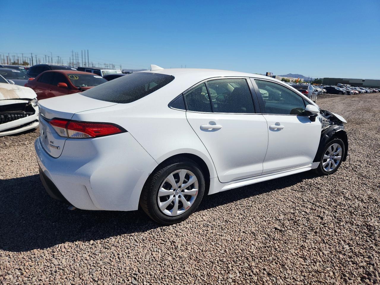 2024 Toyota Corolla Hybrid Le - Image 3