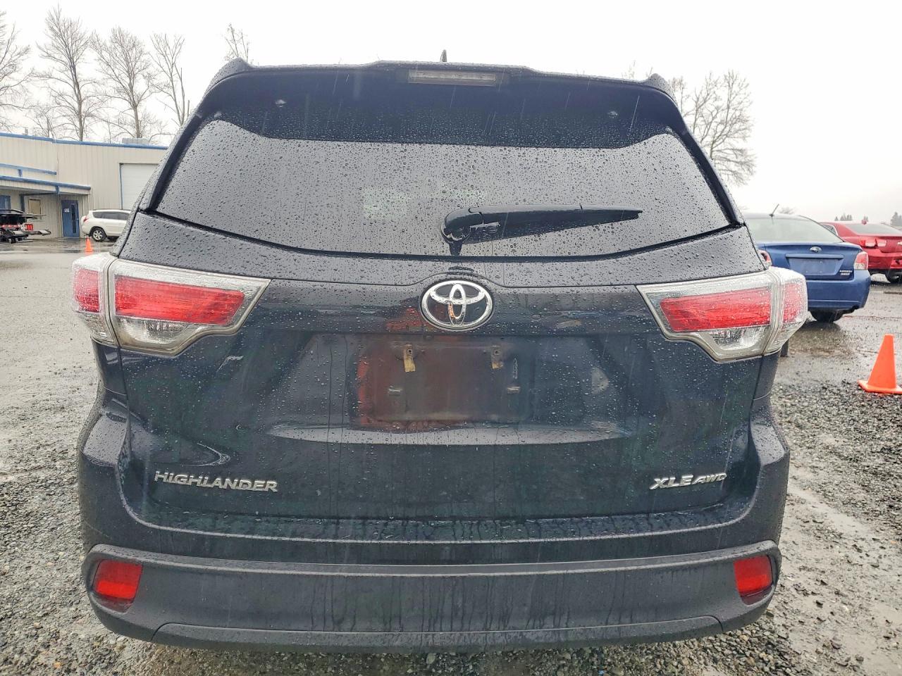 2016 Toyota Highlander Xle - Image 6