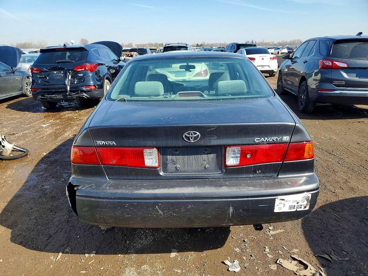 2000 Toyota Camry Le - Image 6