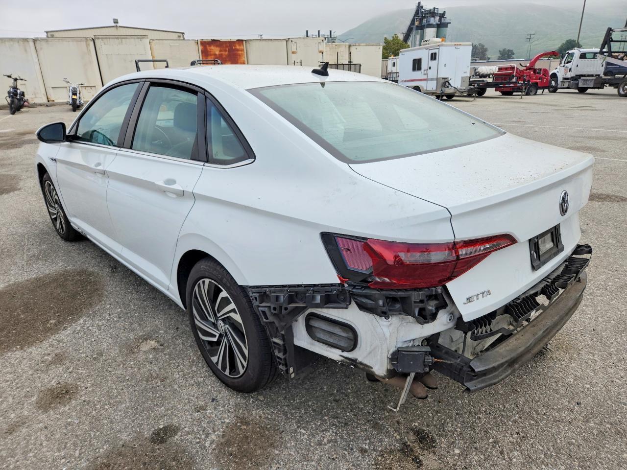 2021 Volkswagen Jetta Sel Premium - Фото 2