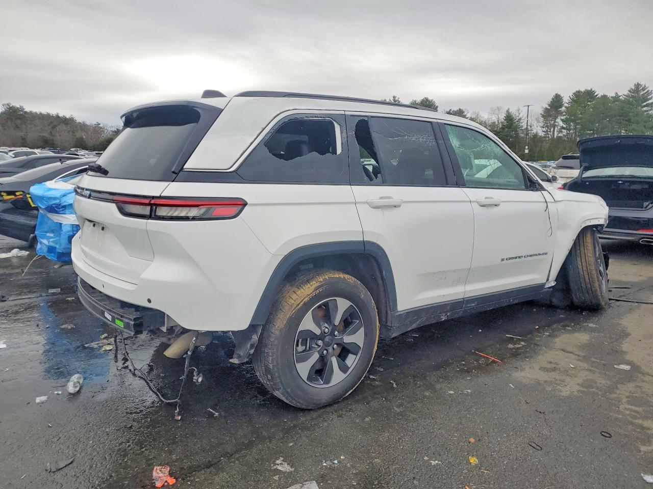 2024 Jeep Grand Cherokee Limited 4Xe - Image 3