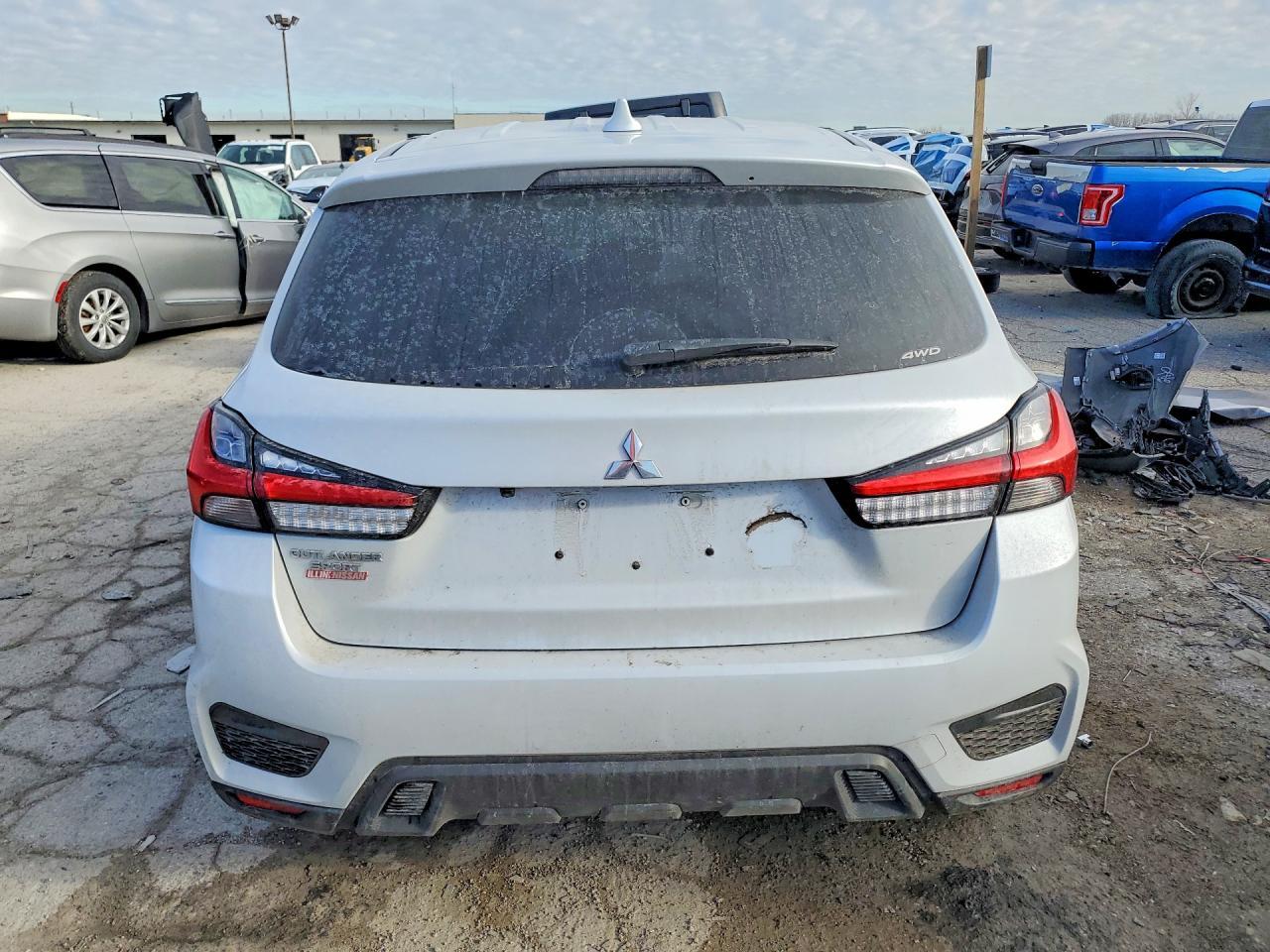 2023 Mitsubishi Outlander Sport S - Фото 6