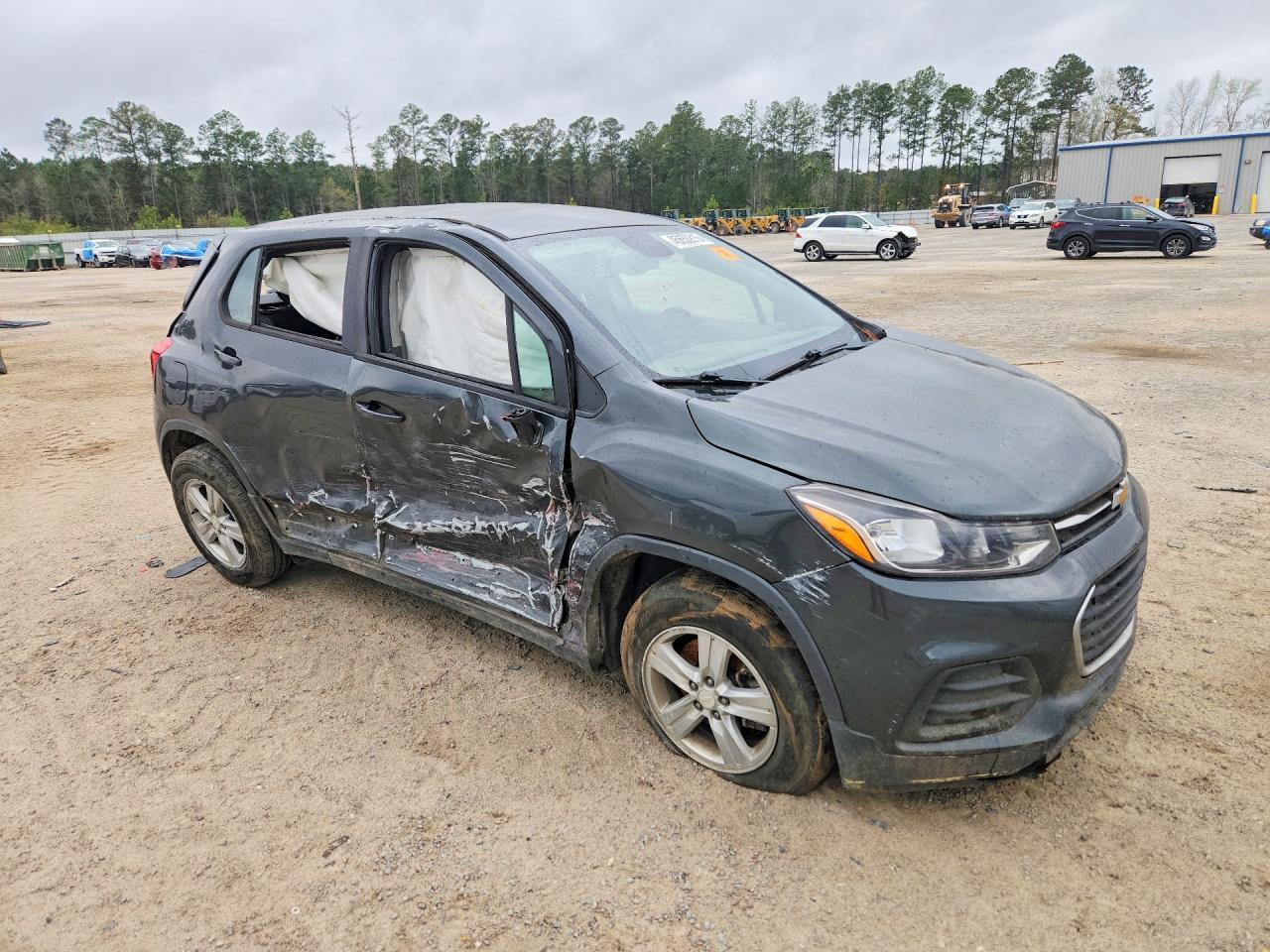 2020 Chevrolet Trax Ls - Image 4