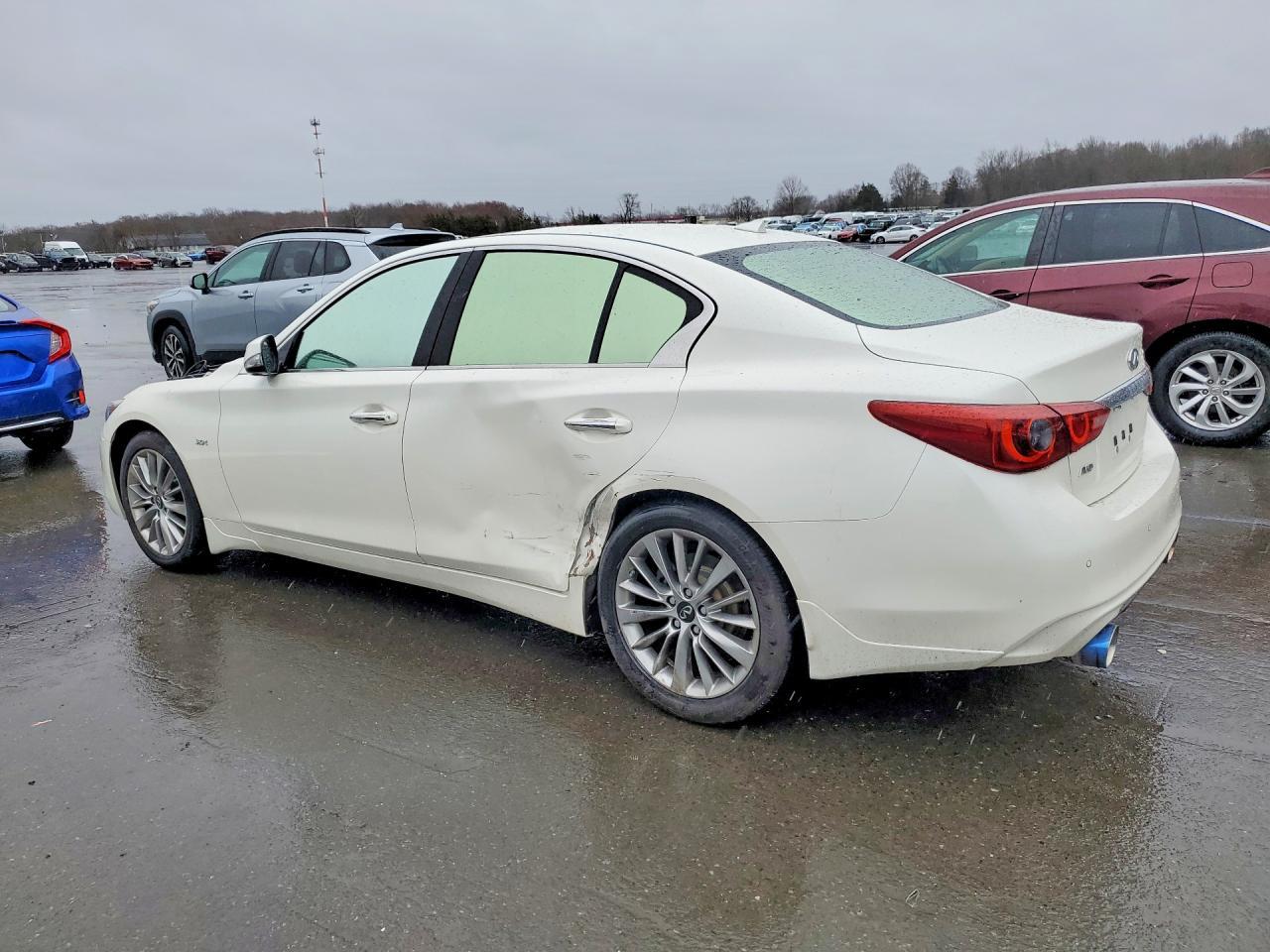2020 Infiniti Q50 3.0T Luxe - Фото 2
