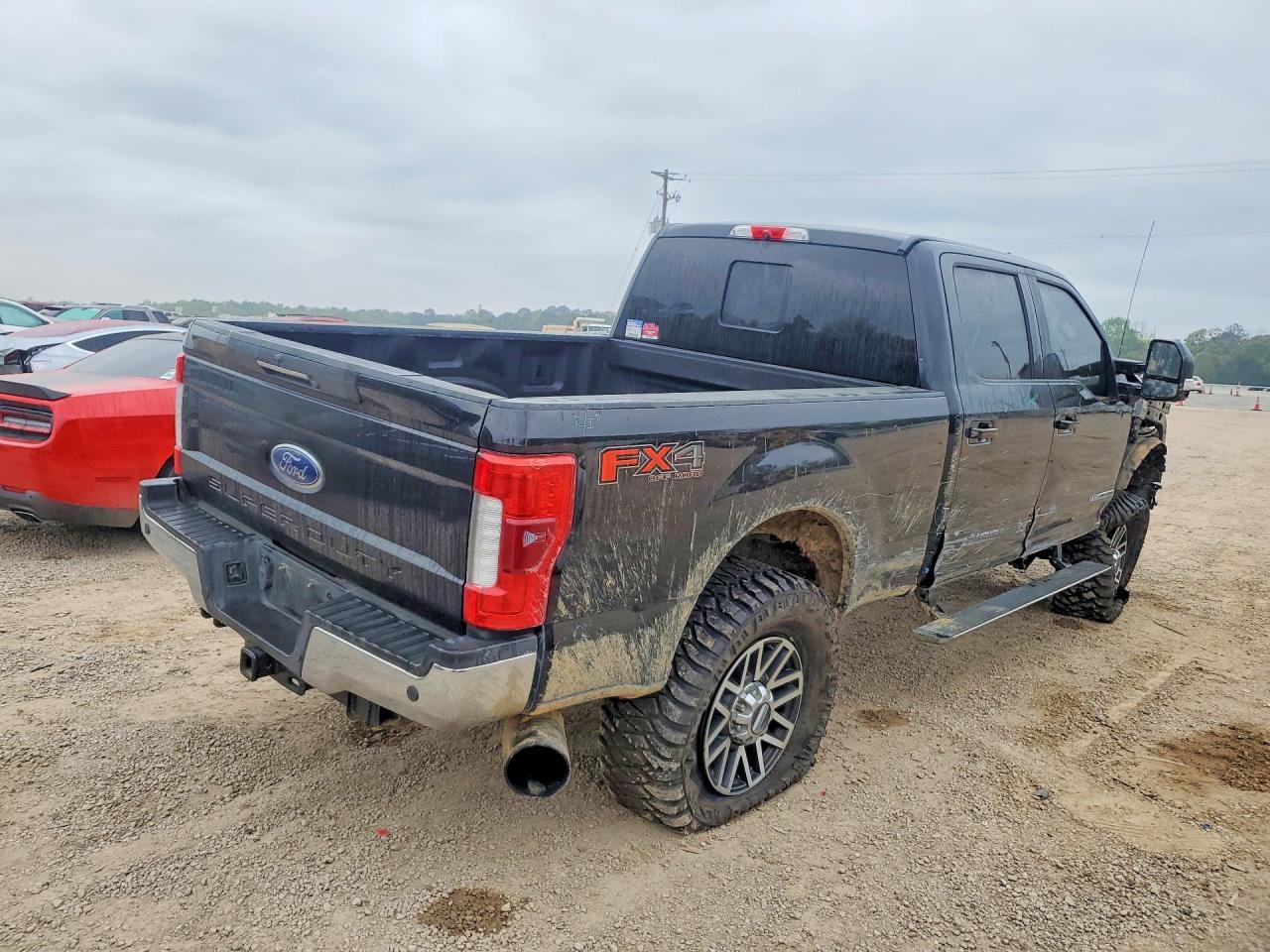 2019 Ford F250 Super Duty - Image 3