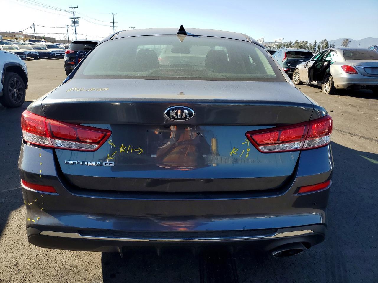 2020 Kia Optima - Фото 6