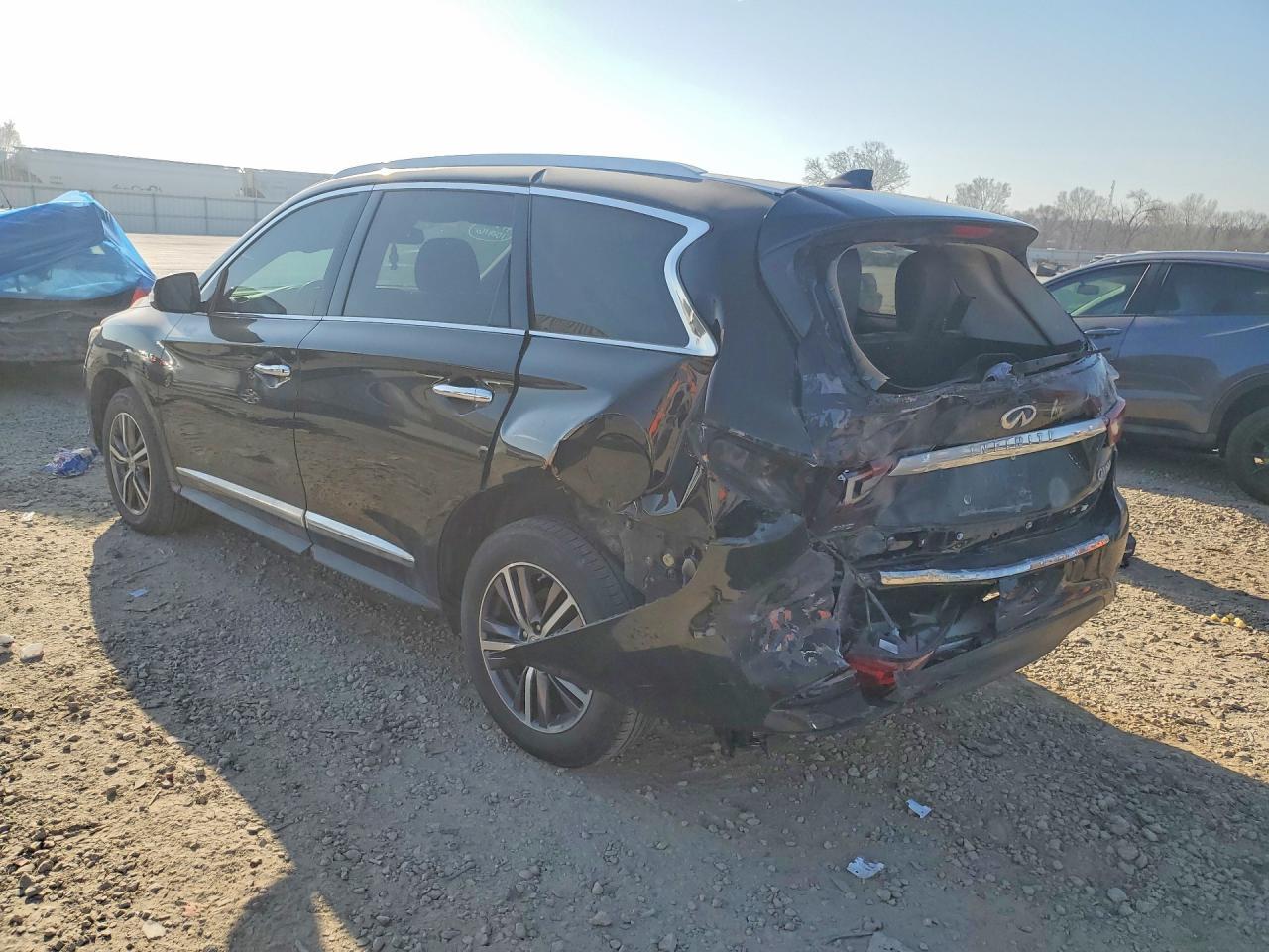 2019 Infiniti Qx60 Luxe - Image 2