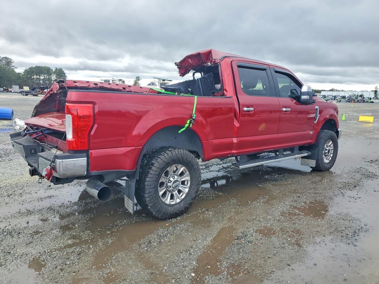 2018 Ford F250 Super Duty - Фото 3