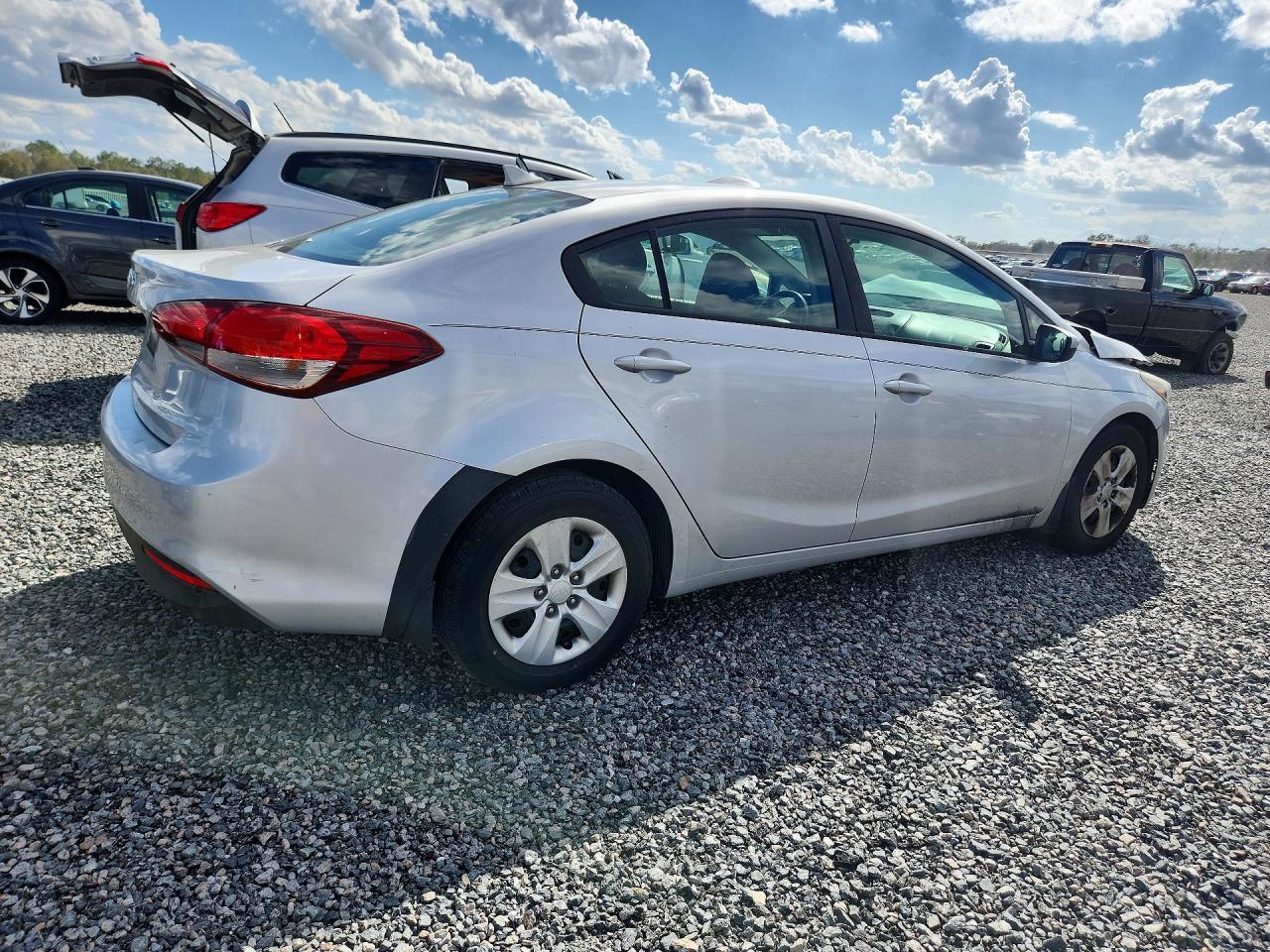 2017 Kia Forte Lx - Фото 3