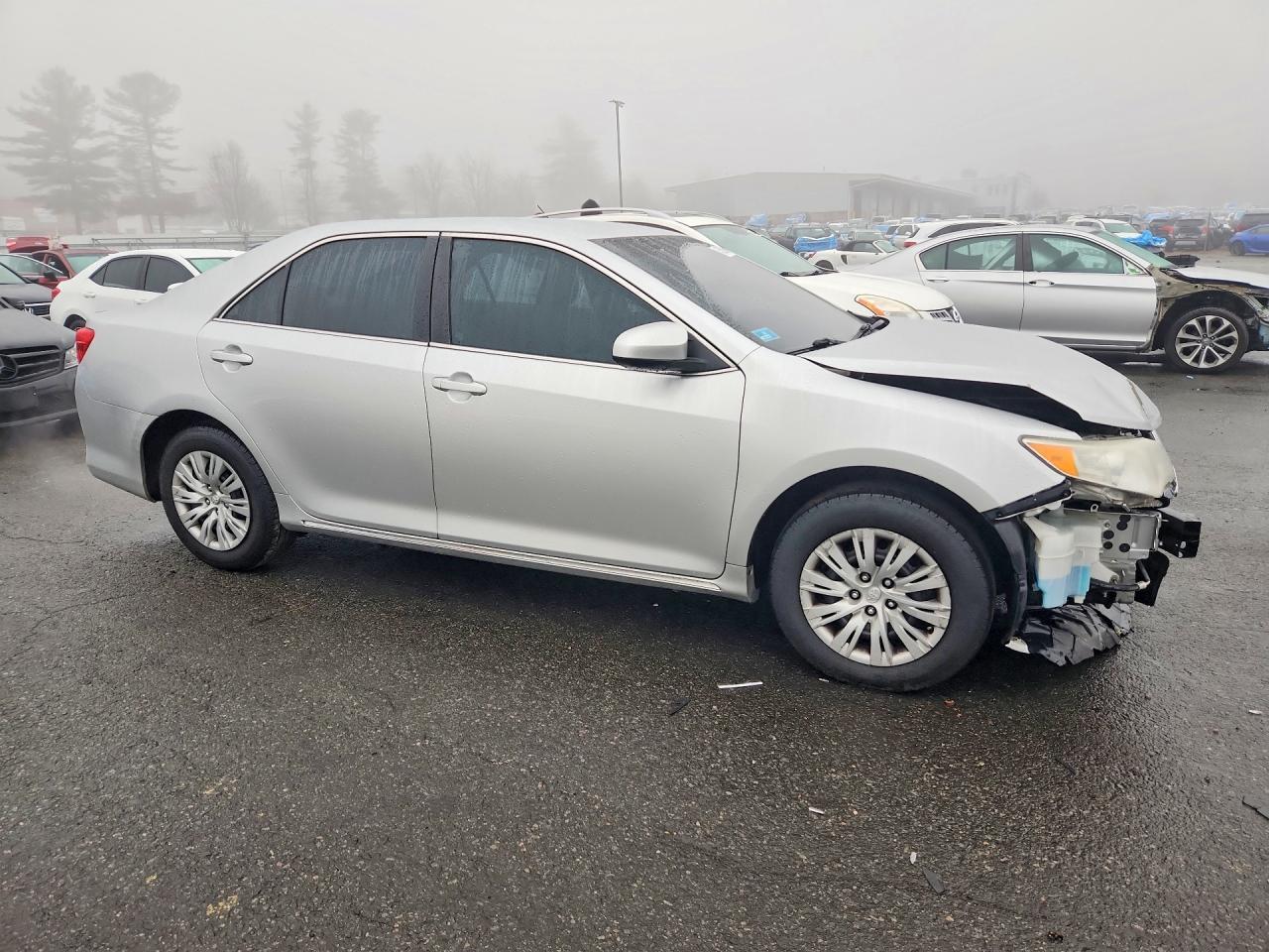 2013 Toyota Camry Le - Image 4