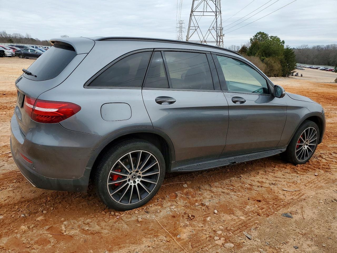 2019 Mercedes-Benz Glc 300 - Image 3