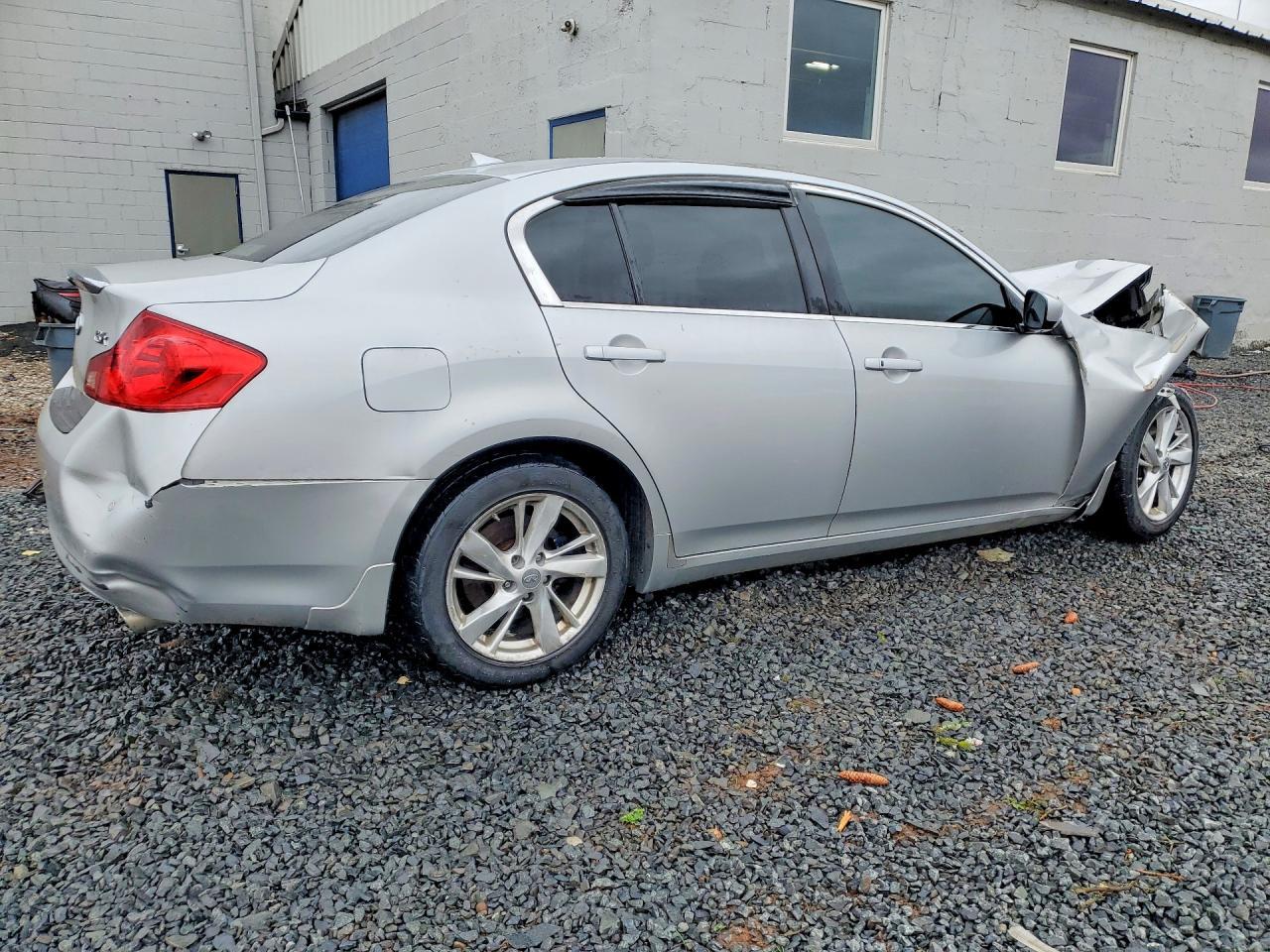 2011 Infiniti G37 Sedan X - Image 3
