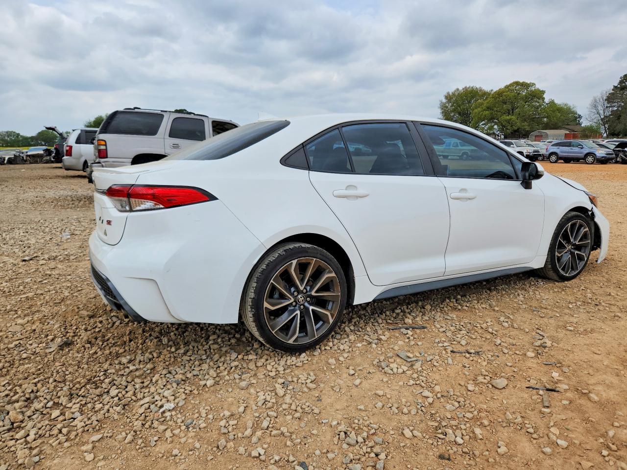 2020 Toyota Corolla Se - Image 3