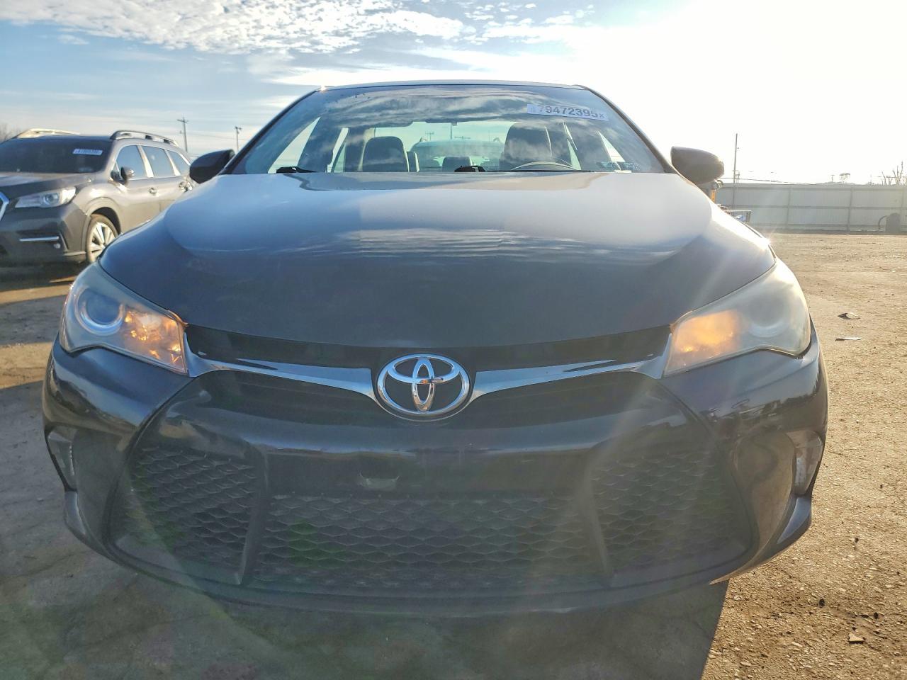 2015 Toyota Camry Se - Image 5