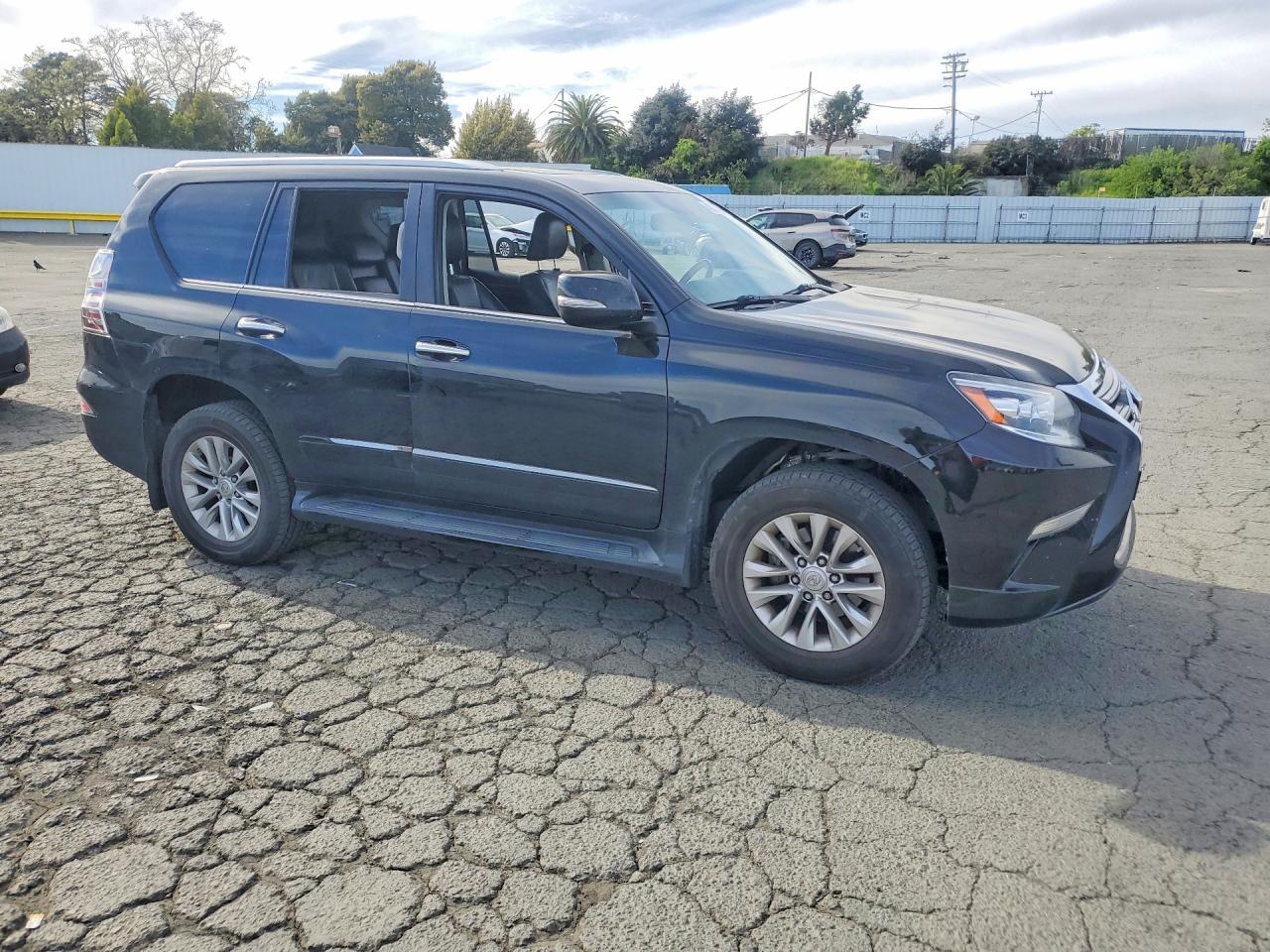 2015 Lexus Gx 460 Base - Image 4