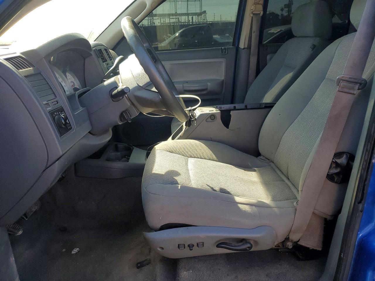 2007 Dodge Dakota Quad Slt - Image 7