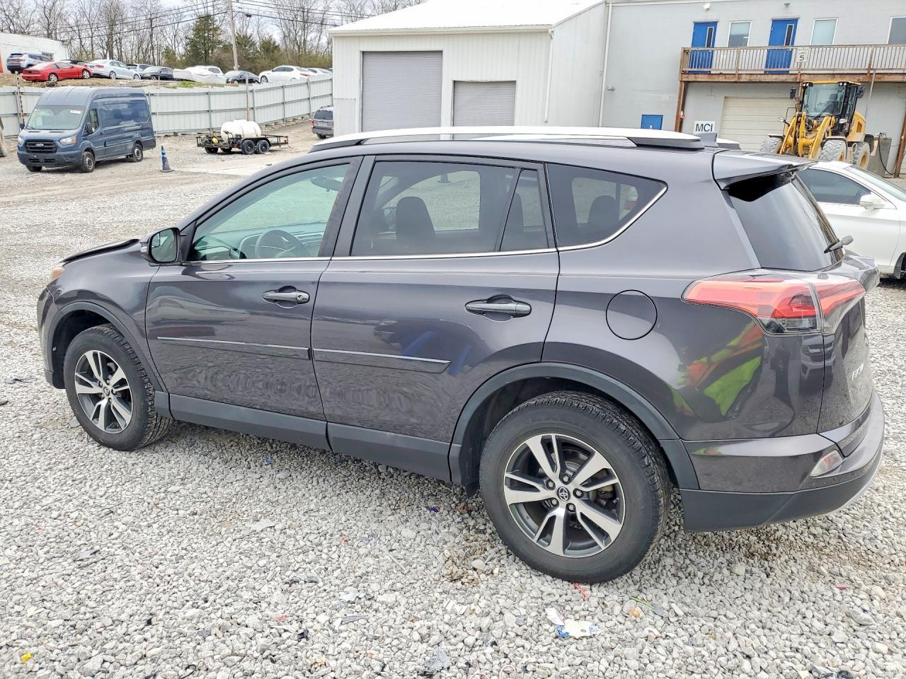 2016 Toyota Rav4 Xle - Фото 2