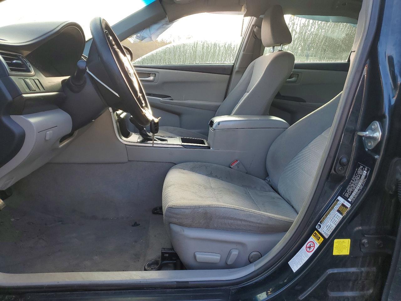 2015 Toyota Camry Le - Image 7