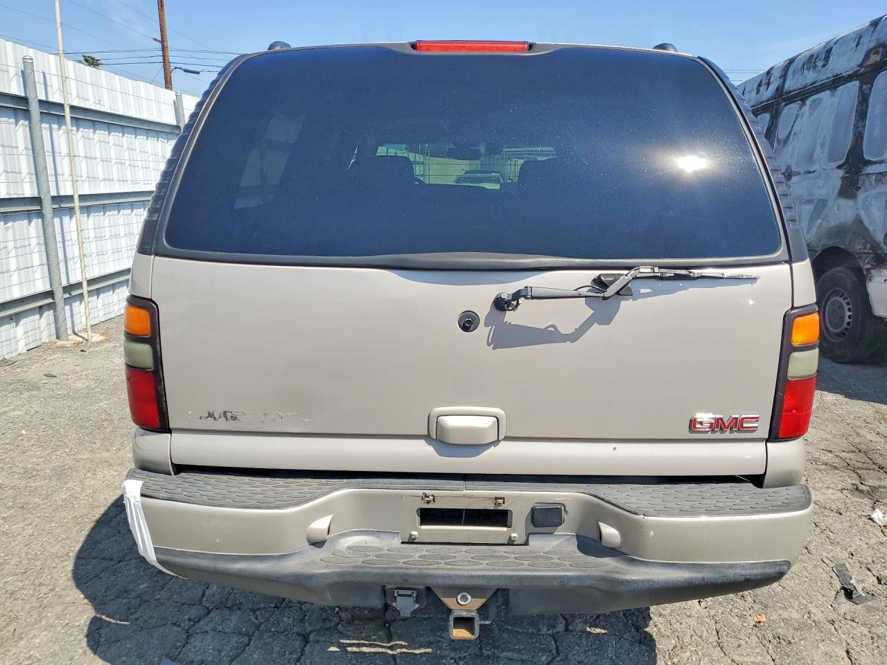 2005 GMC Yukon Xl Denali - Image 6