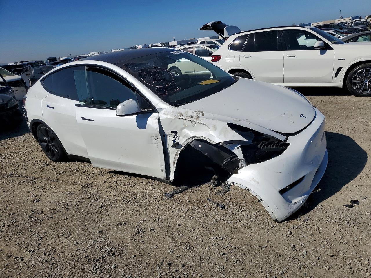 2024 Tesla Model Y - Image 4