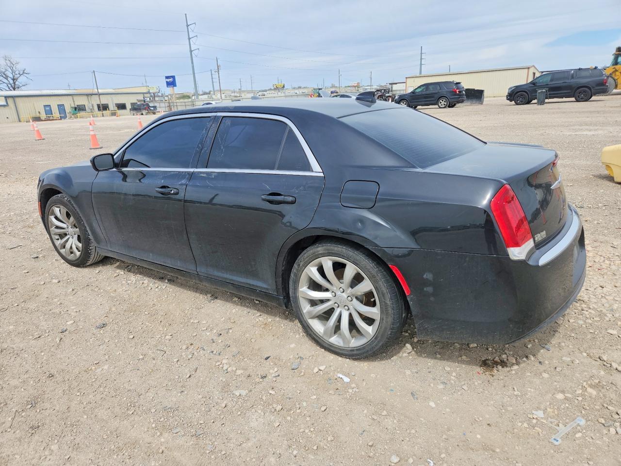 2020 Chrysler 300 Touring - Image 2
