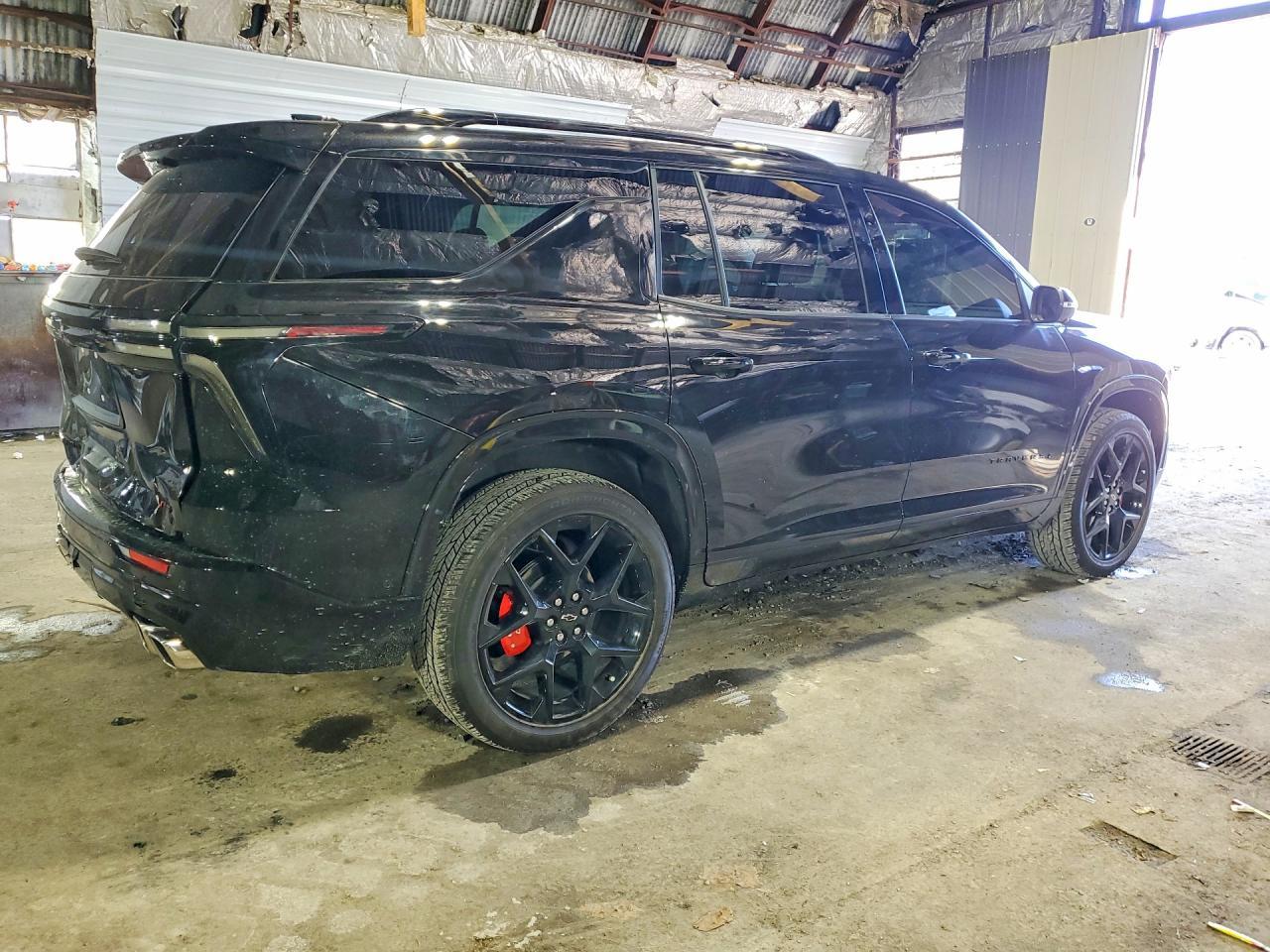 2024 Chevrolet Traverse Rs - Image 3