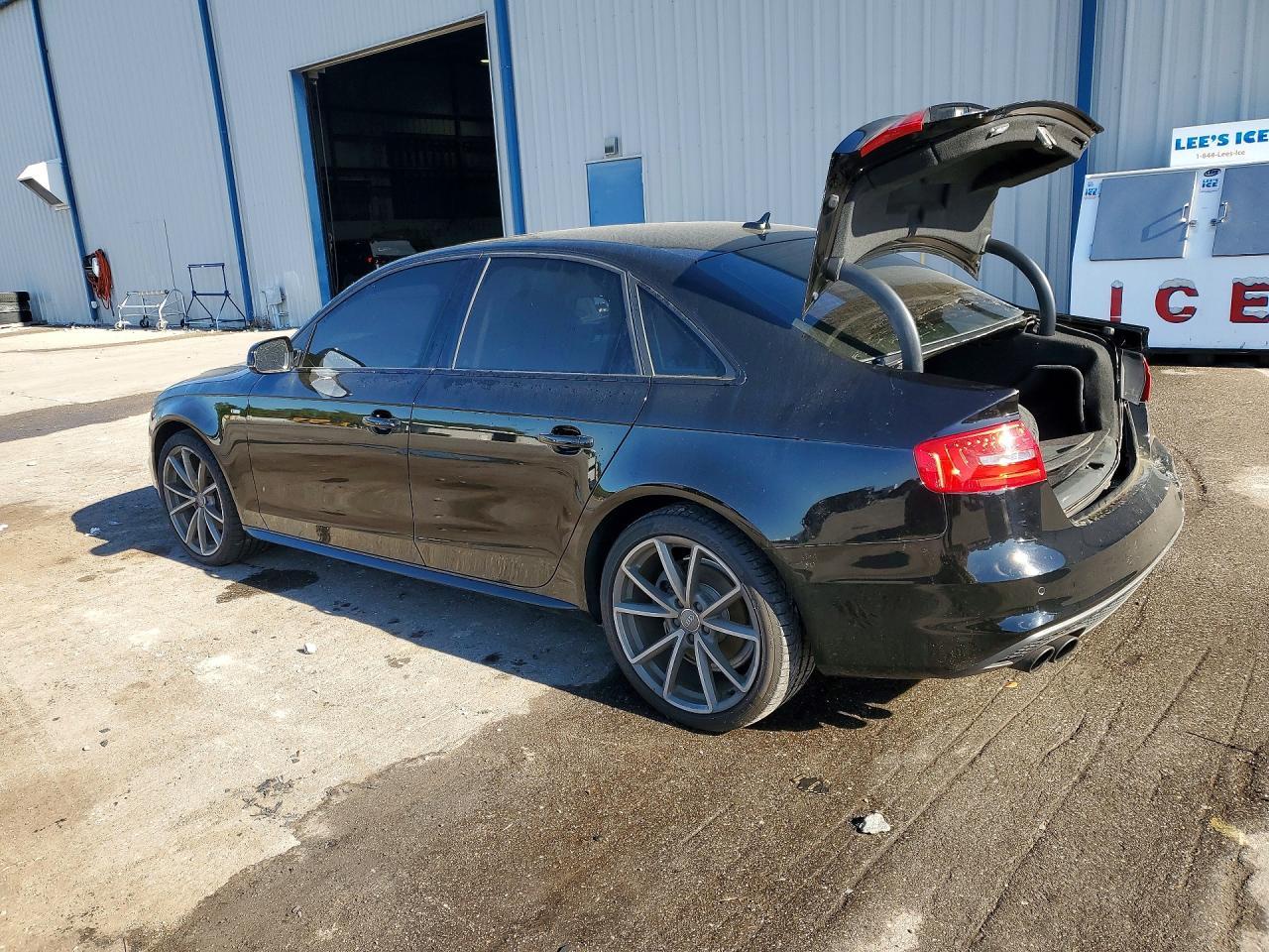 2016 Audi A4 Premium S-Line - Фото 2