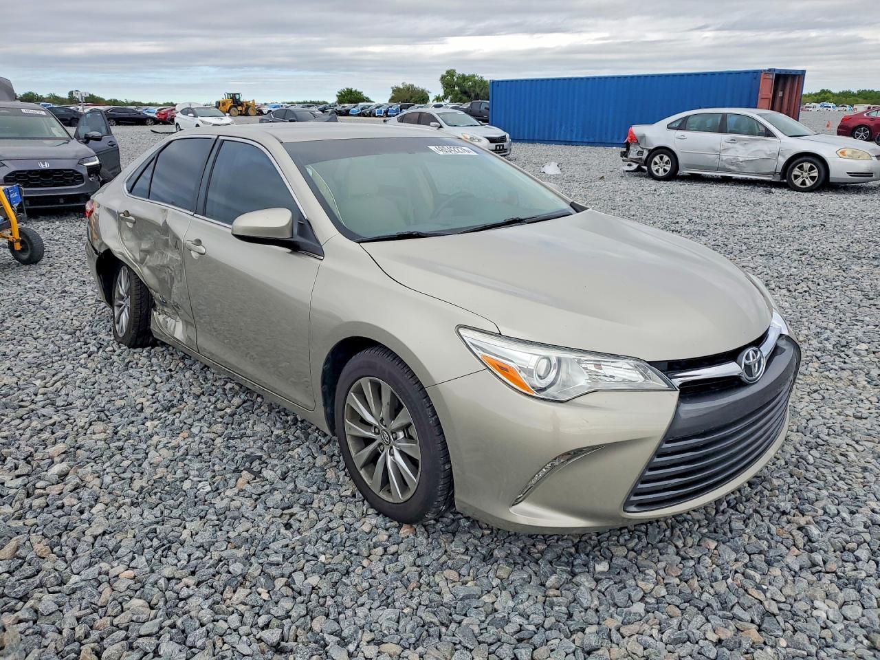 2016 Toyota Camry Xle - Фото 4
