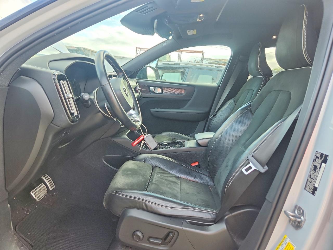 2020 Volvo Xc40 T5 R-Design - Фото 7