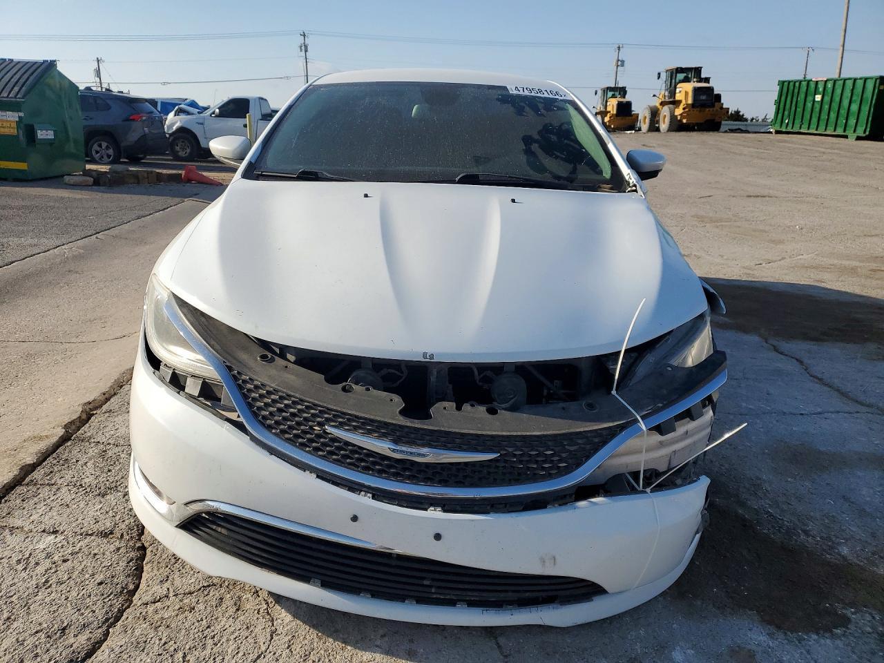 2016 Chrysler 200 Limited - Image 5