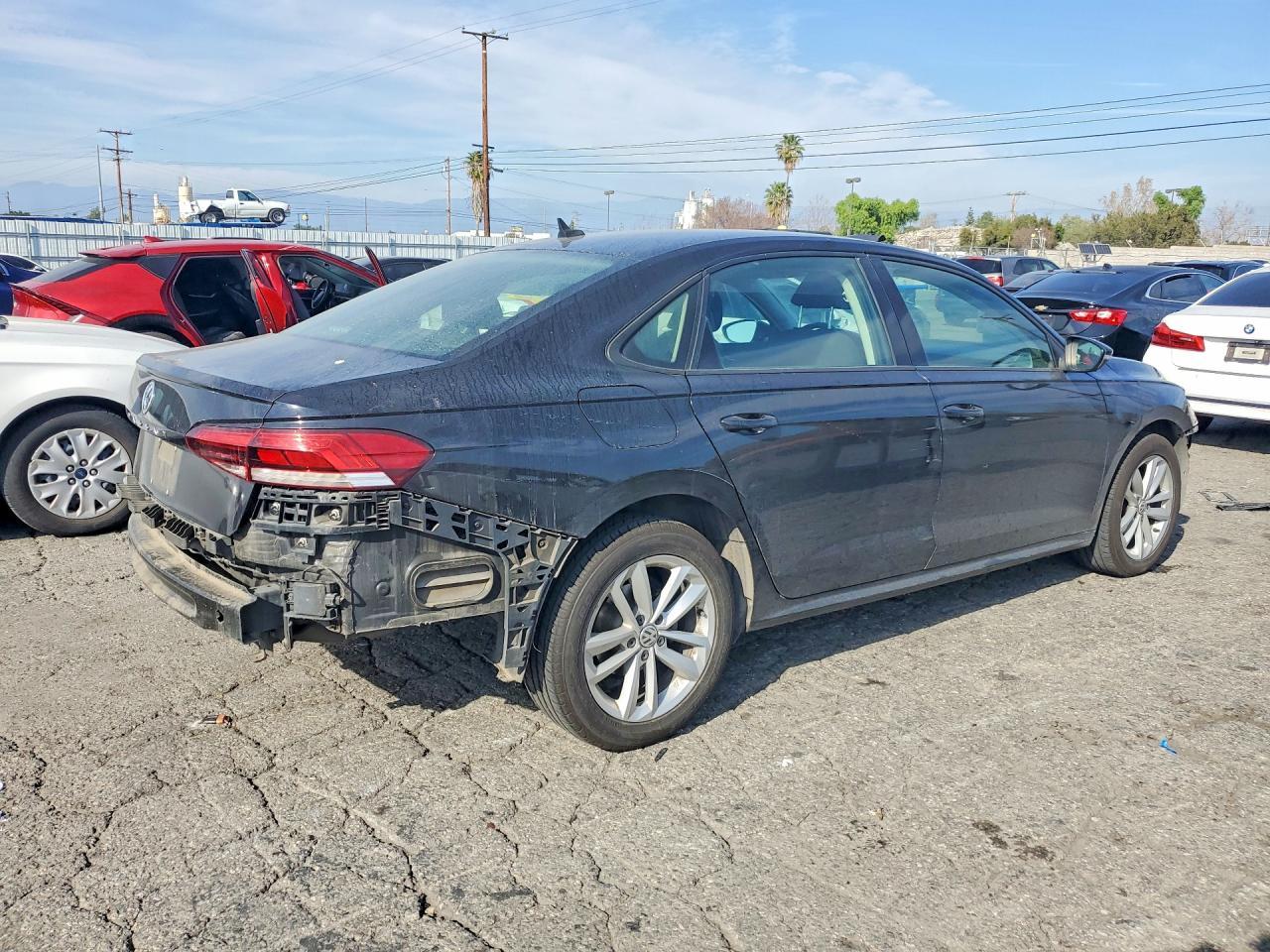 2020 Volkswagen Passat S - Фото 3