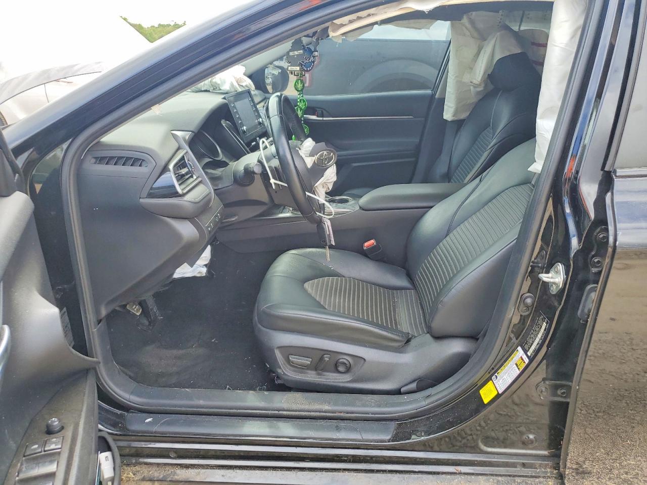 2023 Toyota Camry Se - Image 7
