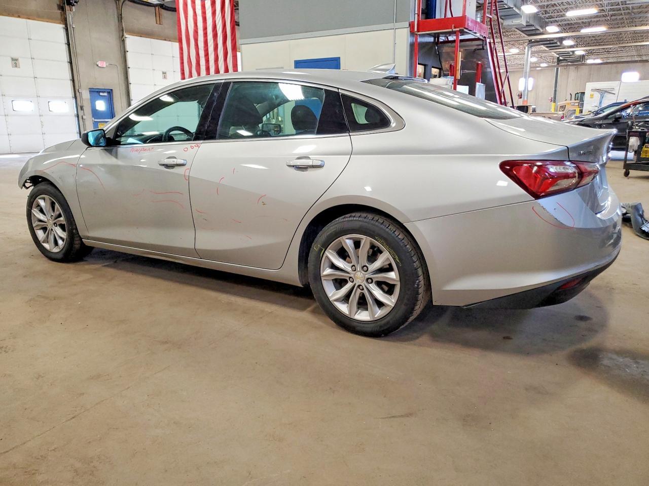 2019 Chevrolet Malibu Lt - Image 2