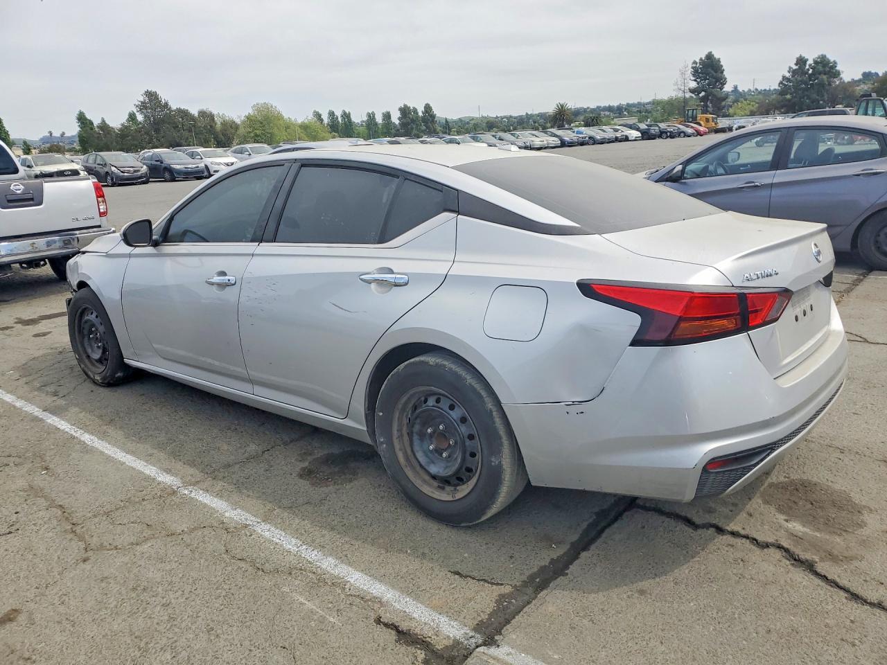 2020 Nissan Altima 2.5 S - Фото 2