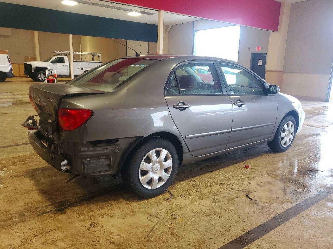 2005 Toyota Corolla Le - Image 3