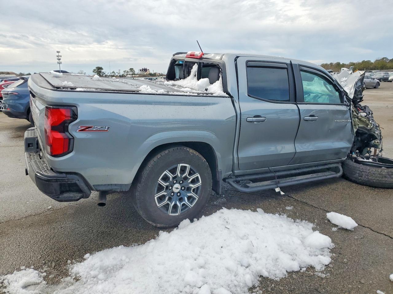 2023 Chevrolet Colorado Z71 - Image 3