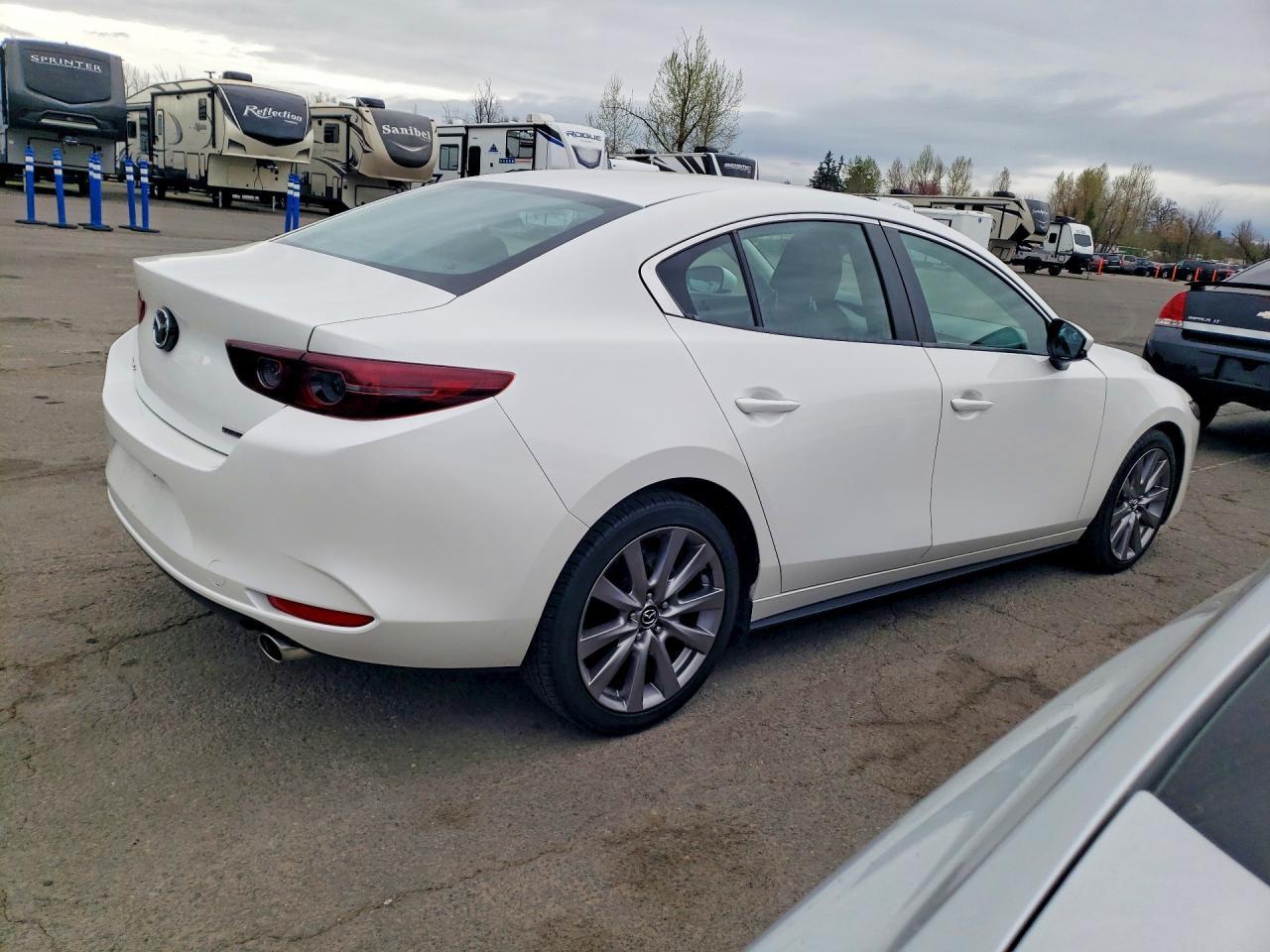 2019 Mazda 3 Select - Image 3